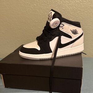 Stylish Black and White Athletic Shoes